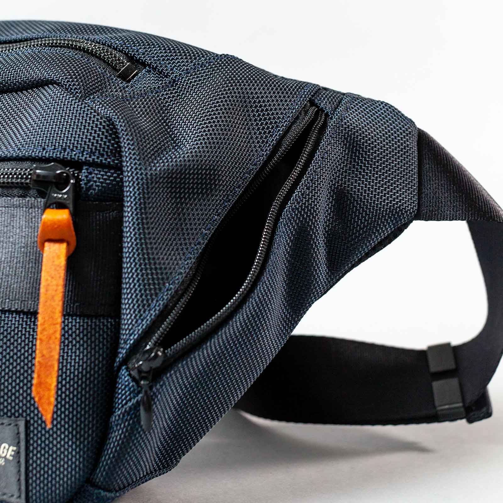 WAIST BAG