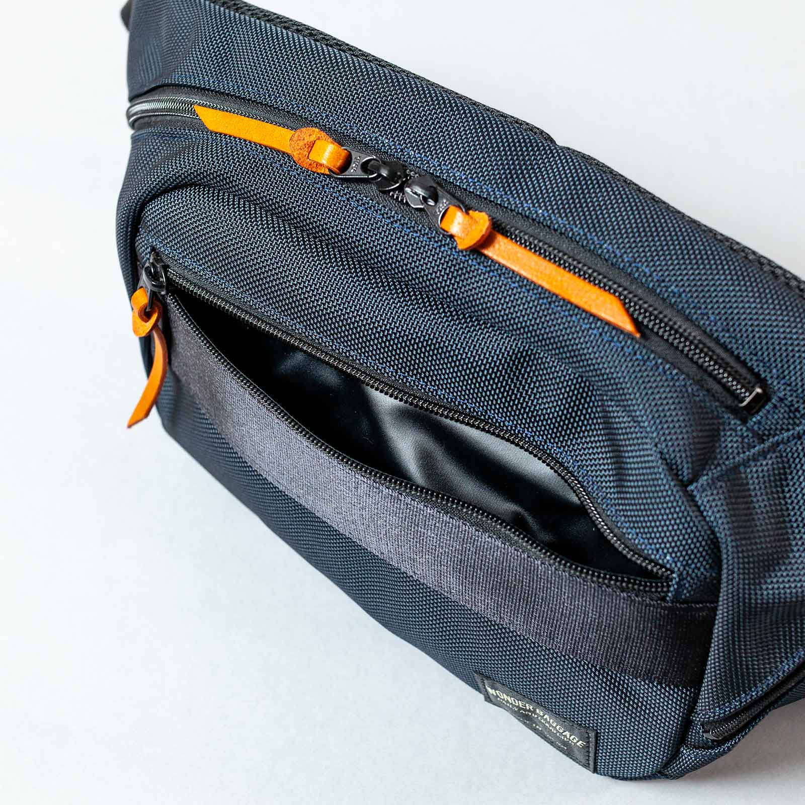 WAIST BAG